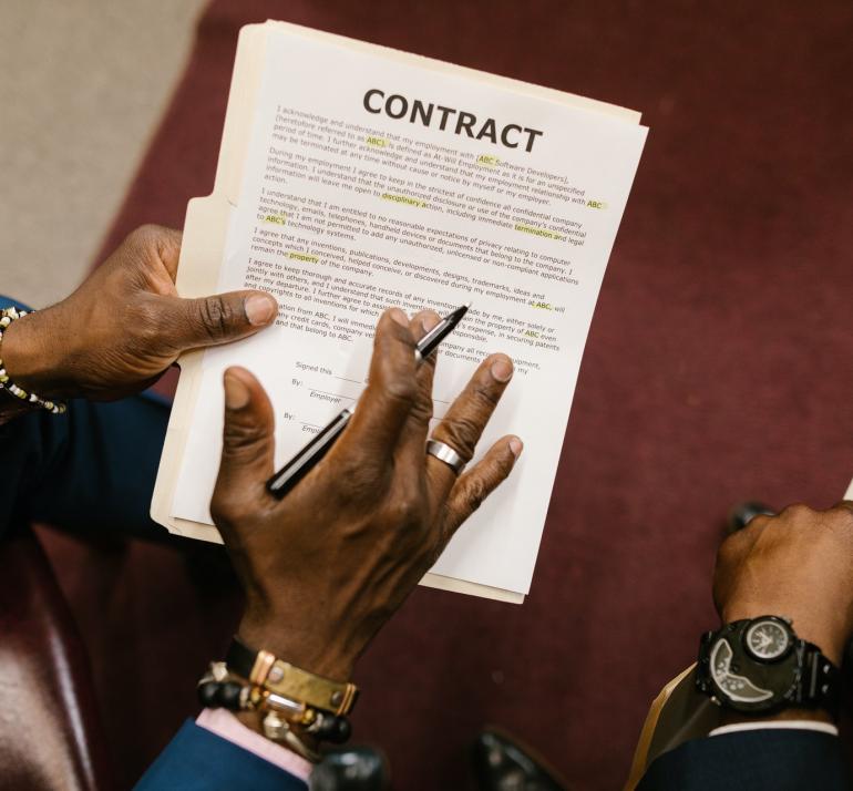 Contrato